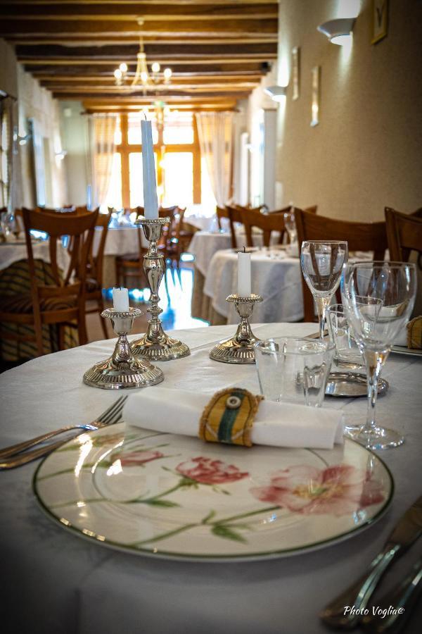Logis Auberge Le Colombien - Hotel Et Restaurant Villandry Dış mekan fotoğraf