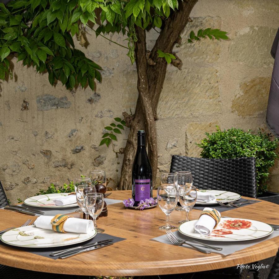 Logis Auberge Le Colombien - Hotel Et Restaurant Villandry Dış mekan fotoğraf
