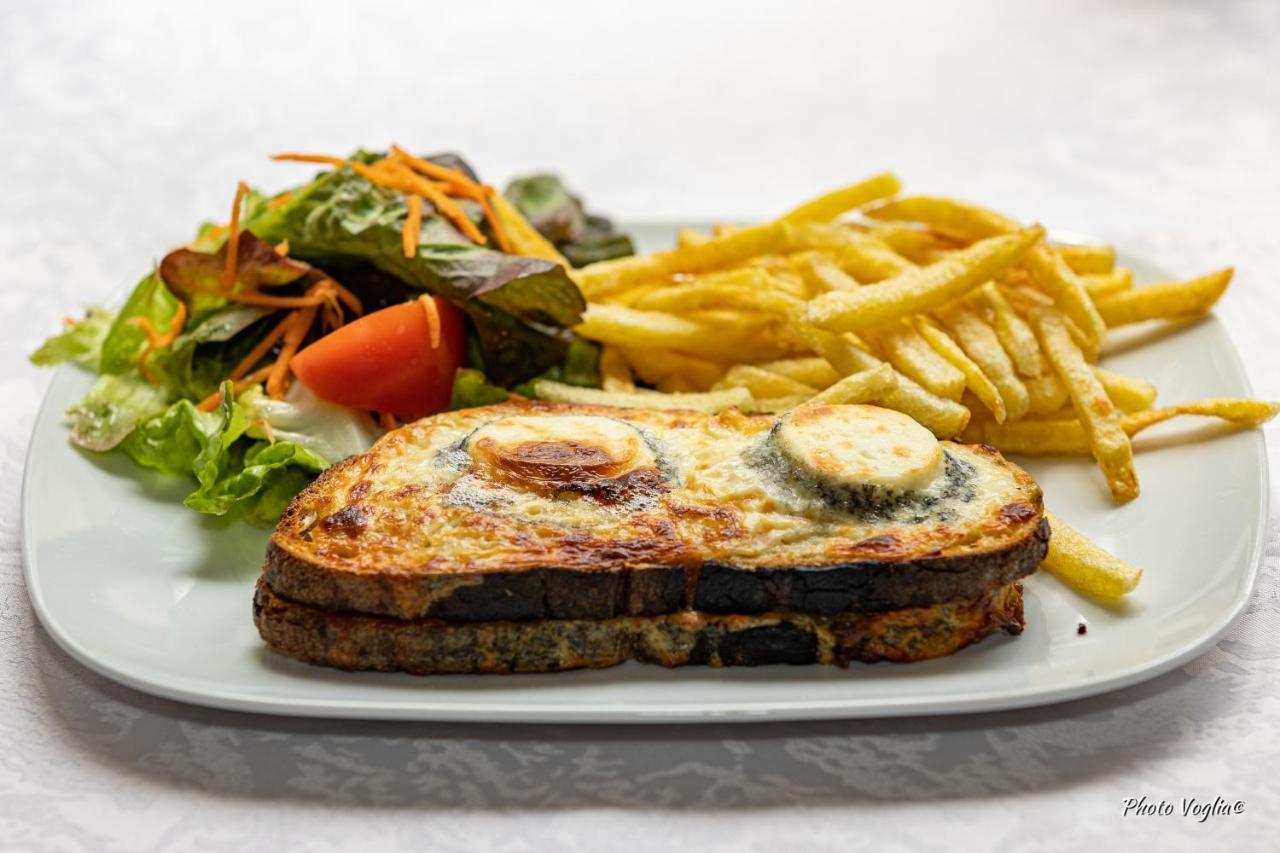 Logis Auberge Le Colombien - Hotel Et Restaurant Villandry Dış mekan fotoğraf