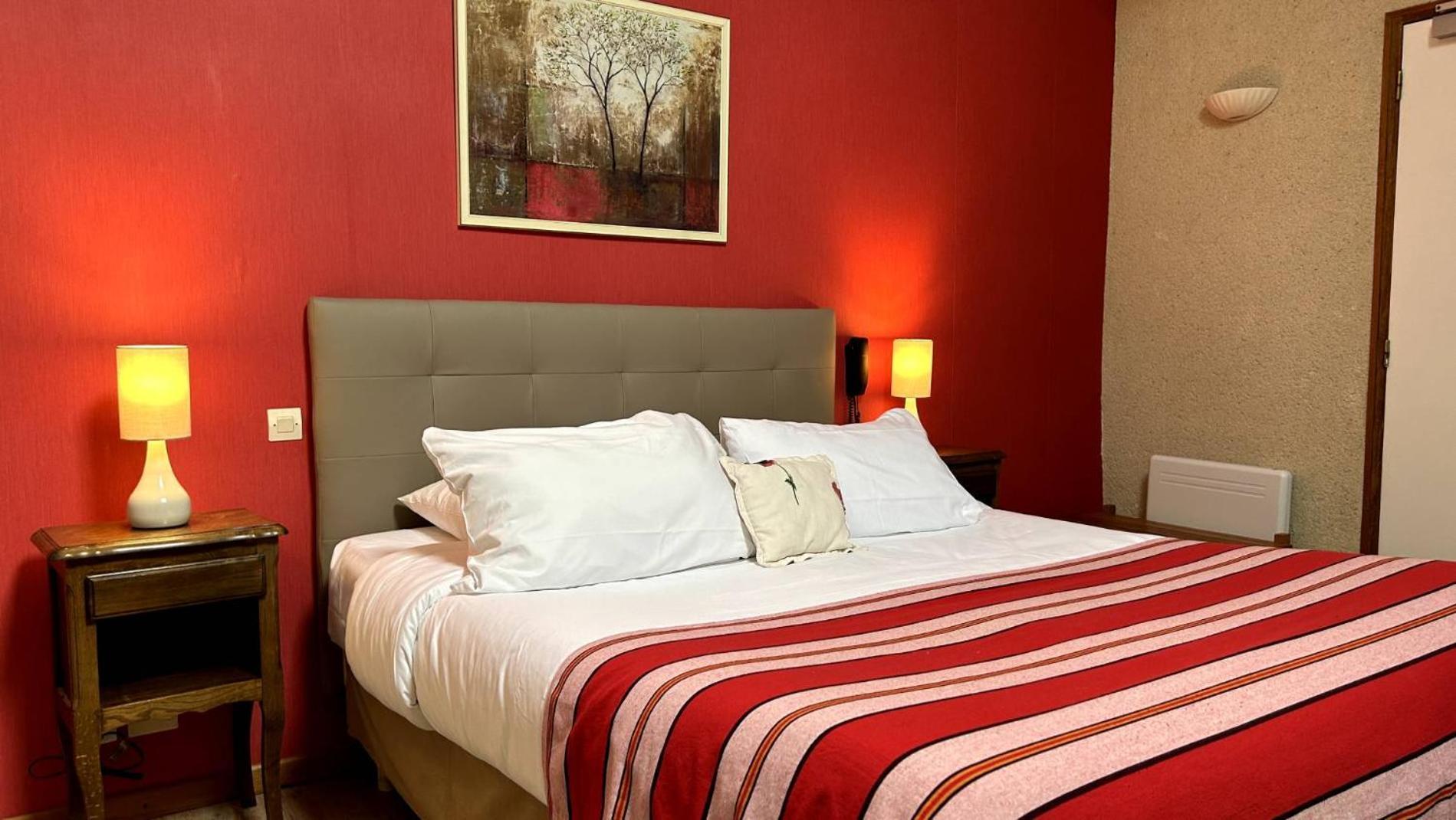 Logis Auberge Le Colombien - Hotel Et Restaurant Villandry Dış mekan fotoğraf